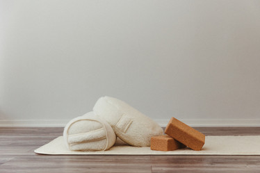 PYRY Meditation Pillow, Crescent, Merino Wool