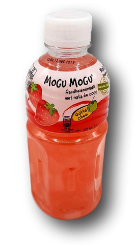 Strawberry flavored drink with coconut jelly