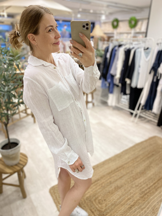 JASMINE PELLAVATUNIKA VALKOINEN