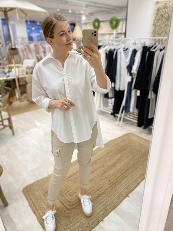 MELINA PUUVILLAPUSERO VALKOINEN