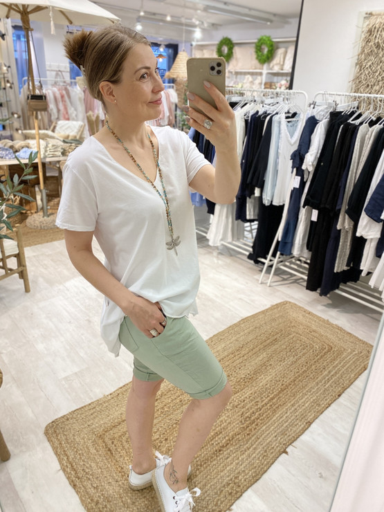 METTE JOGGER SHORTSIT OLIIVI
