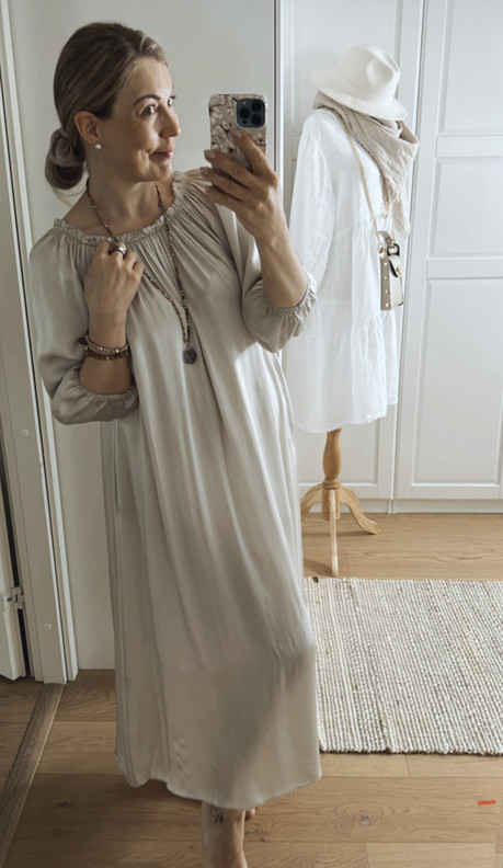 SUSIE SILKKI-VISKOOSIMEKKO BEIGE
