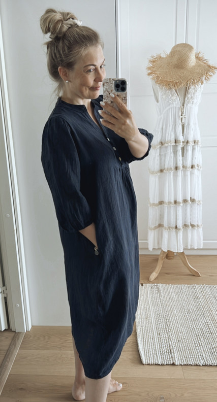 EDEN PELLAVAMEKKO NAVY