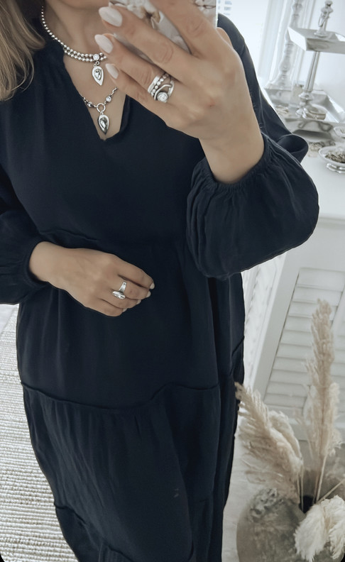 ISADORA PELLAVAMEKKO NAVY