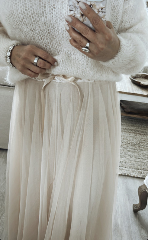BRUNELLA TYLLIHAME BEIGE