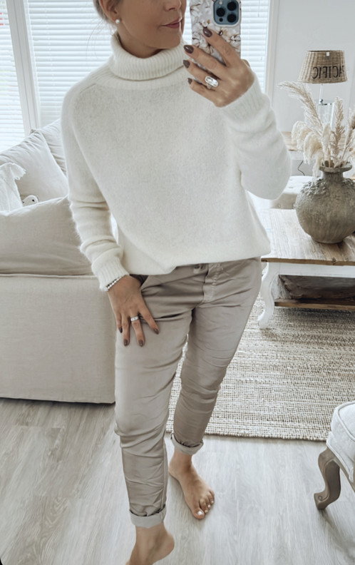 VALERIA ALPAKKAPOOLONEULE LUONNONVALKOINEN