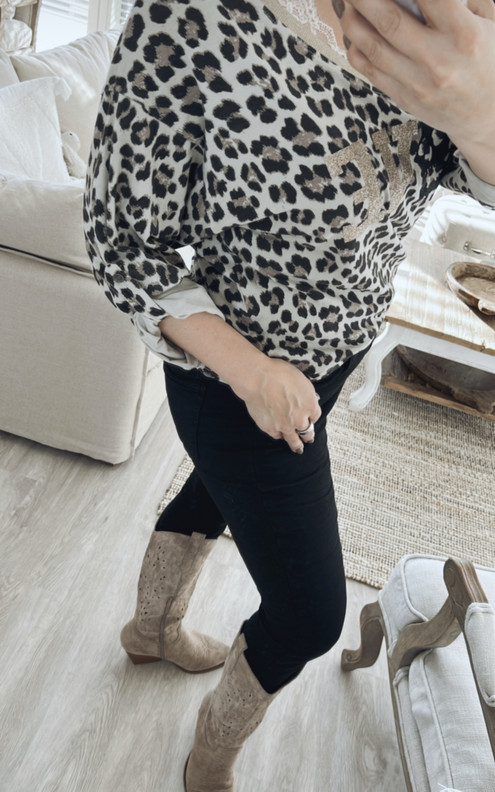 LOVE LEO PUSERO BEIGE