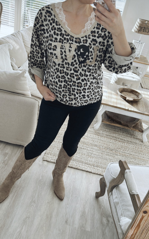 LOVE LEO PUSERO BEIGE
