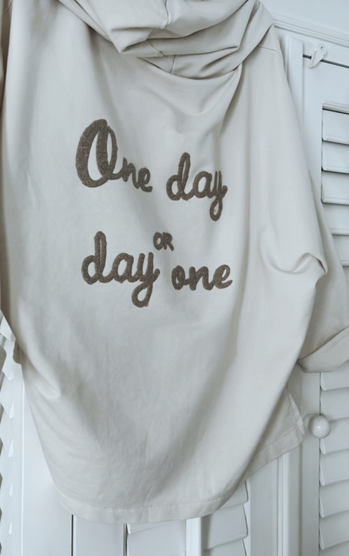 ONE DAY COLLARI MILKY