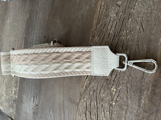 LAUKKUHIHNA BEIGE