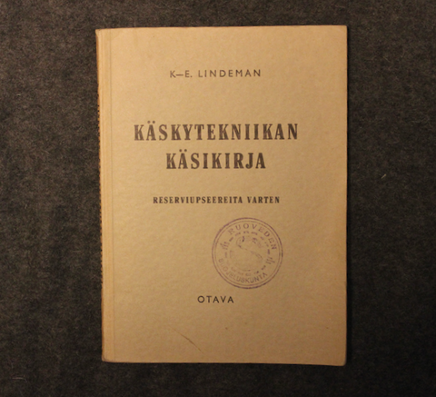 Käskytekniikan käsikirja. 1939
