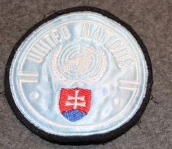 Slovakian armeijan hihamerkki UN.