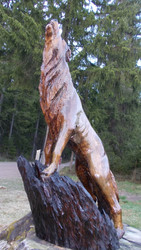 Wooden statue, Finnish Wolf. Remarkably fine handcraft.