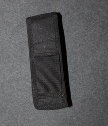 Pepperspray holster, nylon / cordura. M-L size can.