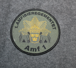 Ruotsin armeijan kangasmerkki: 1. Amfibieregimentet