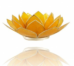 Lotus tuikkulyhty Keltainen kultareunuksin