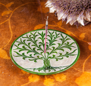 Suitsukepidike saippuakiveä 'Yggdrasil' 10cm