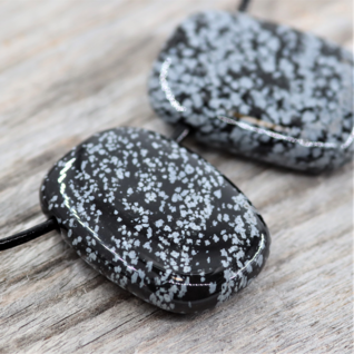 Riipus Lumihiutaleobsidiaani 'Rectangle' 40*30mm