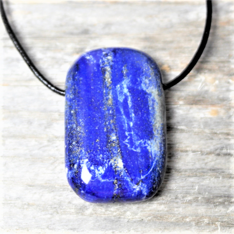 Riipus Lapis lazuli 'Rectangle' 30*20mm 1-laatu - KuuKorento -  Elämäniloinen verkkokauppa