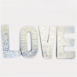 'LOVE' Sisustuskirjaimet alumiinia 15cm