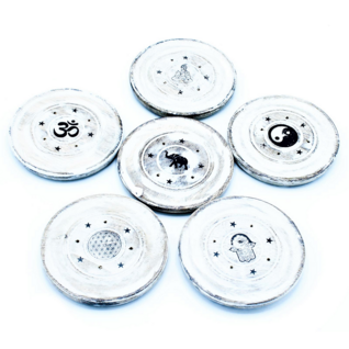 Suitsukealusta 'White Washed Mangowood' 10cm (eri malleja)