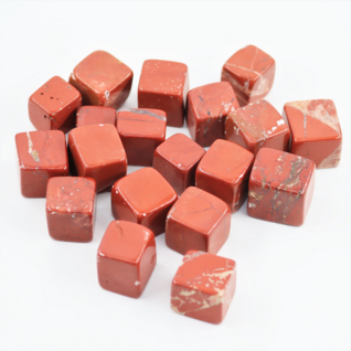 Punainen jaspis 'Cube' 15-20mm