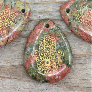 Riipus Unakiitti 'Hamsa Drop' 32*25mm