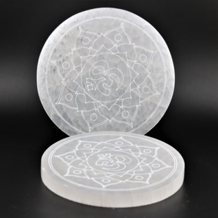 Kivialusta Seleniitti 'Round Om' 150mm