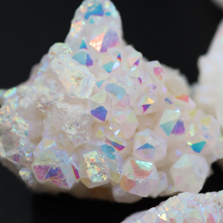 Kristalliaurakvartsi 'Angel Aura isokiteinen' kide 55-65mm