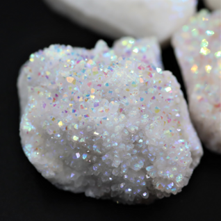 Kristalliaurakvartsi 'Angel Aura pienikiteinen' kide 55-65mm