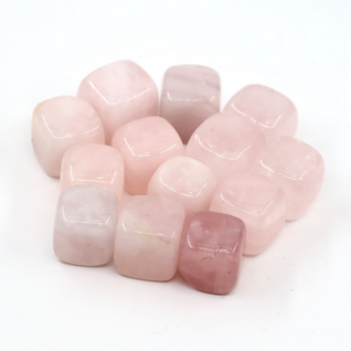 Ruusukvartsi 'Cube' hiottu 16mm