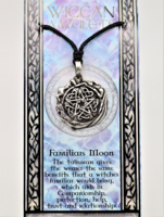 Talismaanikoru 'Familiars Moon'