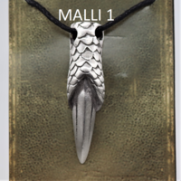 Kaulakoru 'Gothic Amulet' (12 mallia)