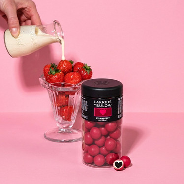 Strawberry & Cream 295g - Suklaalla kuorrutettu lakritsi