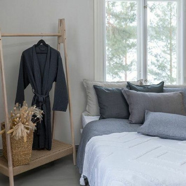 Tyynynpäällinen Pellava, Graniitti