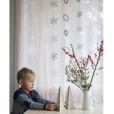 Pöytäkuusi Iso, Puunvärinen