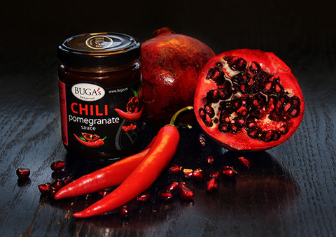 Chili-granaattiomena kastike